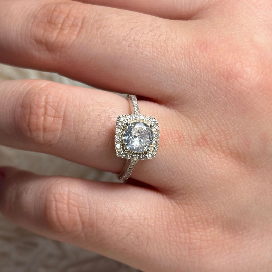 Anillo Halo Brillante en Plata 925