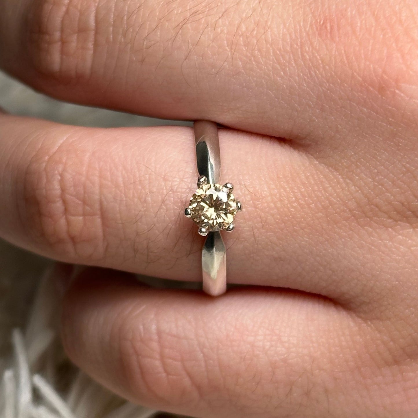 Anillo Solitario Champagne Plata 925