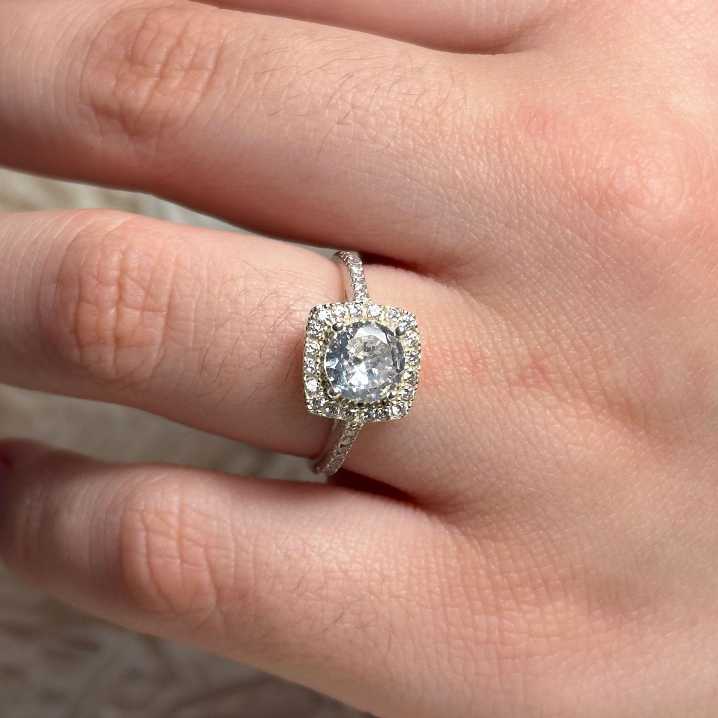 Anillo Halo Brillante en Plata 925