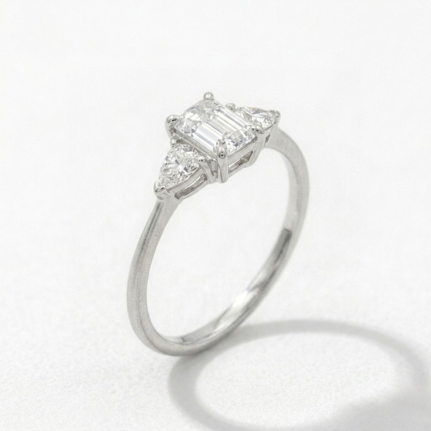 Anillo Brilliant Trilogy