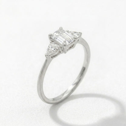 Anillo Brilliant Trilogy