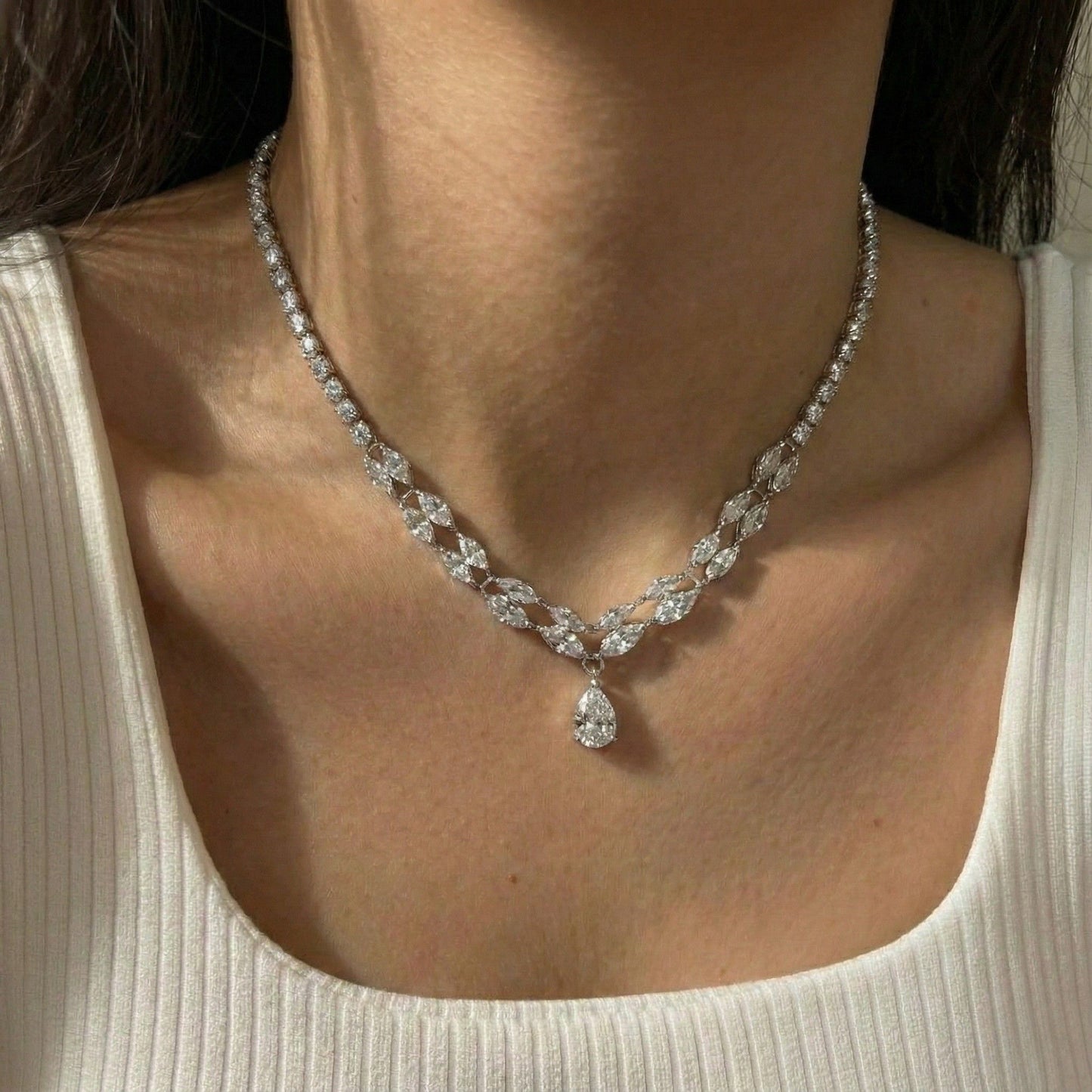 Collar Trenza de Luz Lágrima Radiante en Plata 925