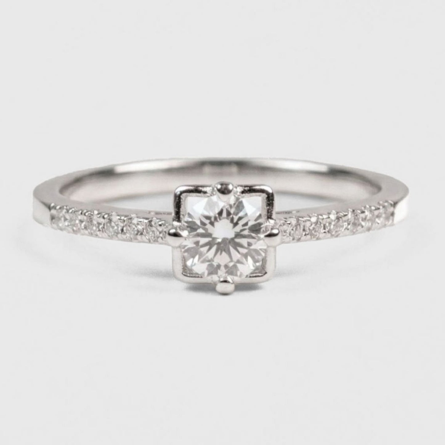 Anillo Piccola