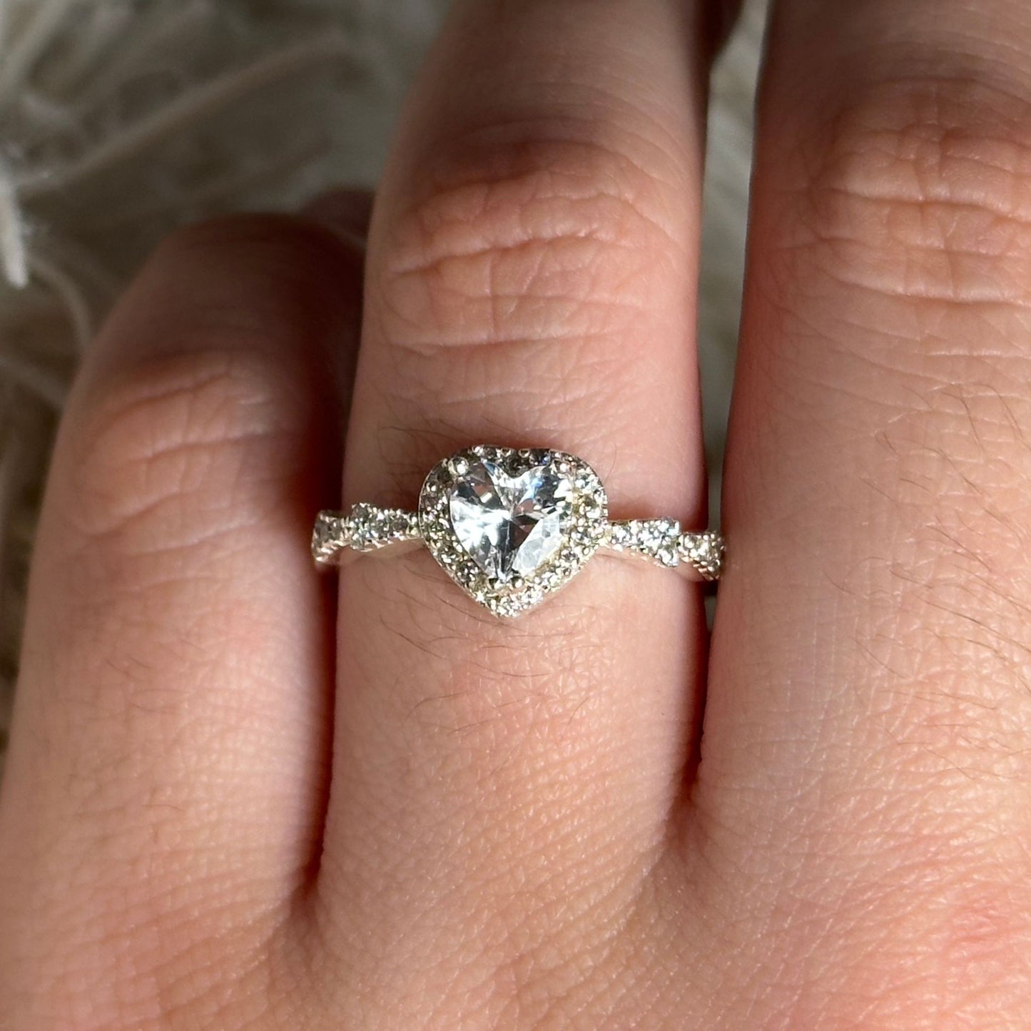 Anillo Corazón Halo en Plata 925