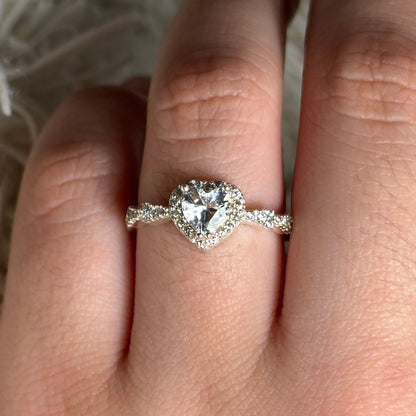 Anillo Corazón Halo en Plata 925