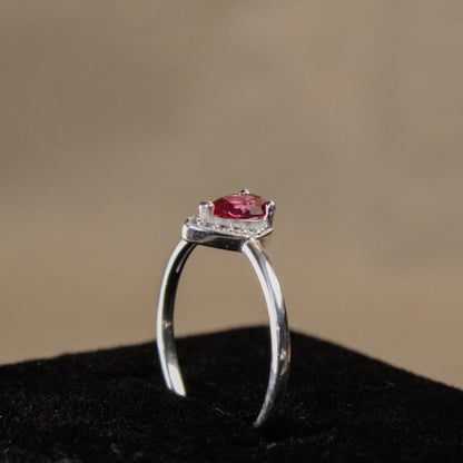 Anillo Lacrima borgogna en Plata 925