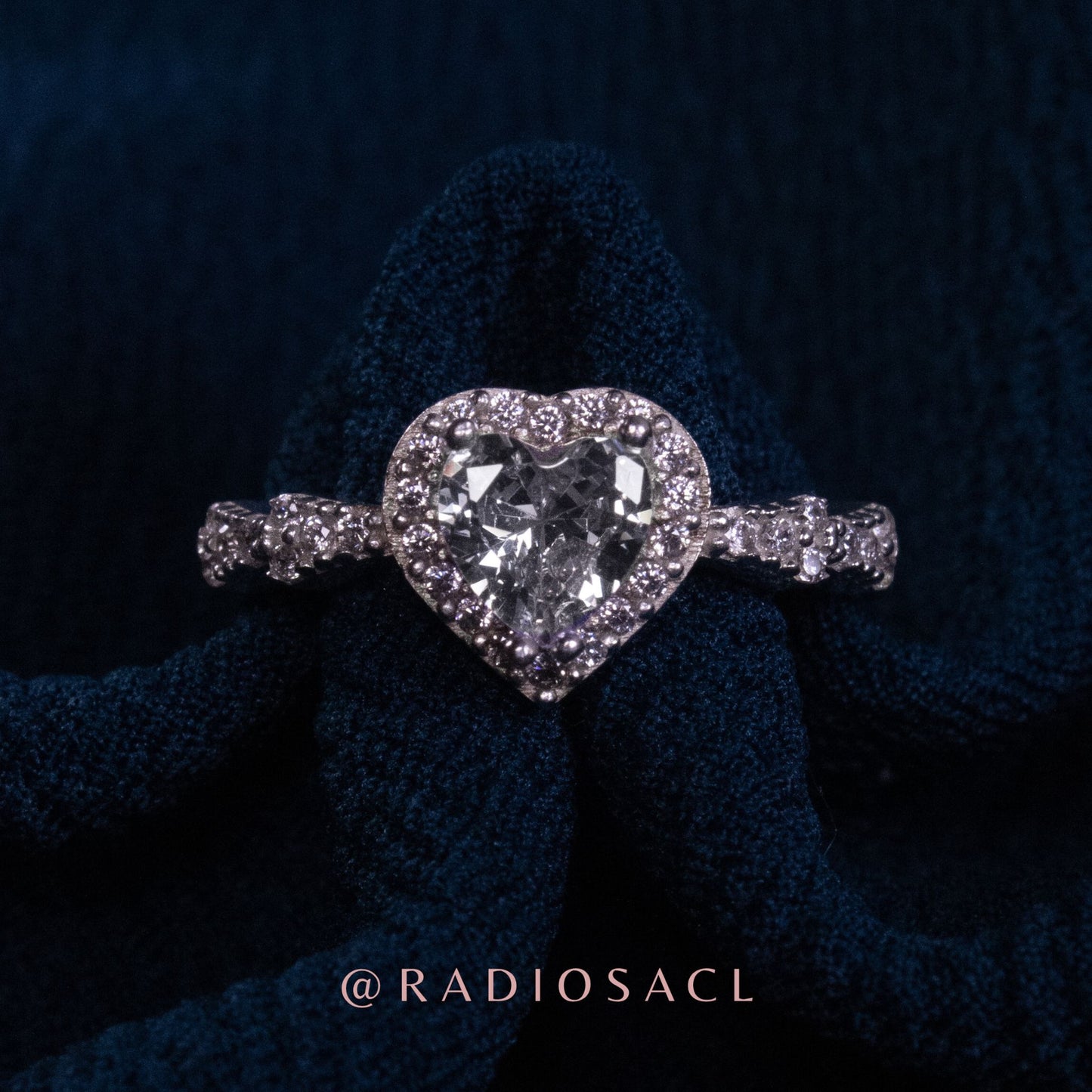 Anillo Corazón Halo en Plata 925